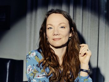 Sabrina Janesch. Foto: Jana Mai